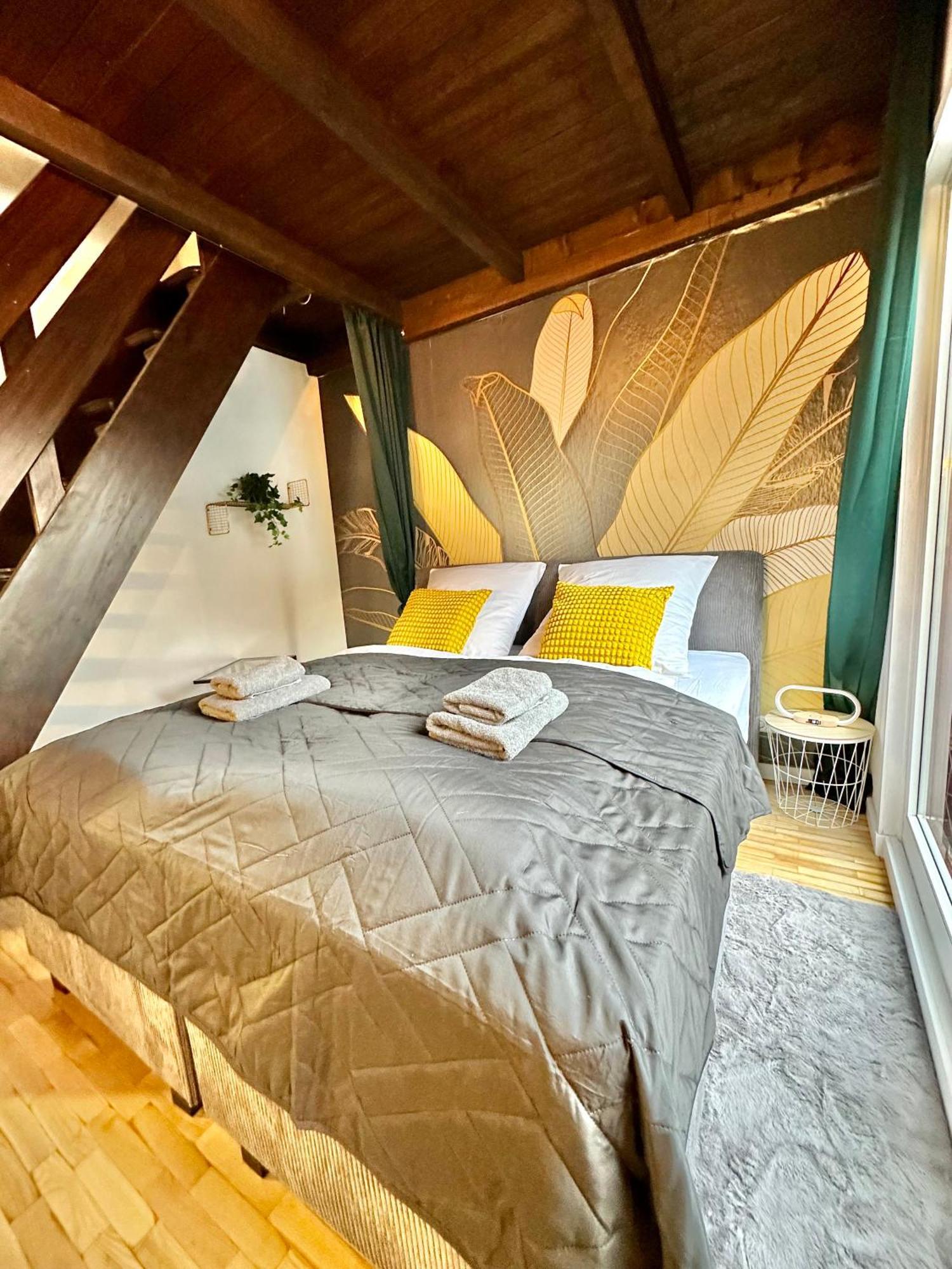 City-Apartment Mit Dachterrasse & Massagesessel In Der Fussgaengerzone K4 Oldenburg Zewnętrze zdjęcie