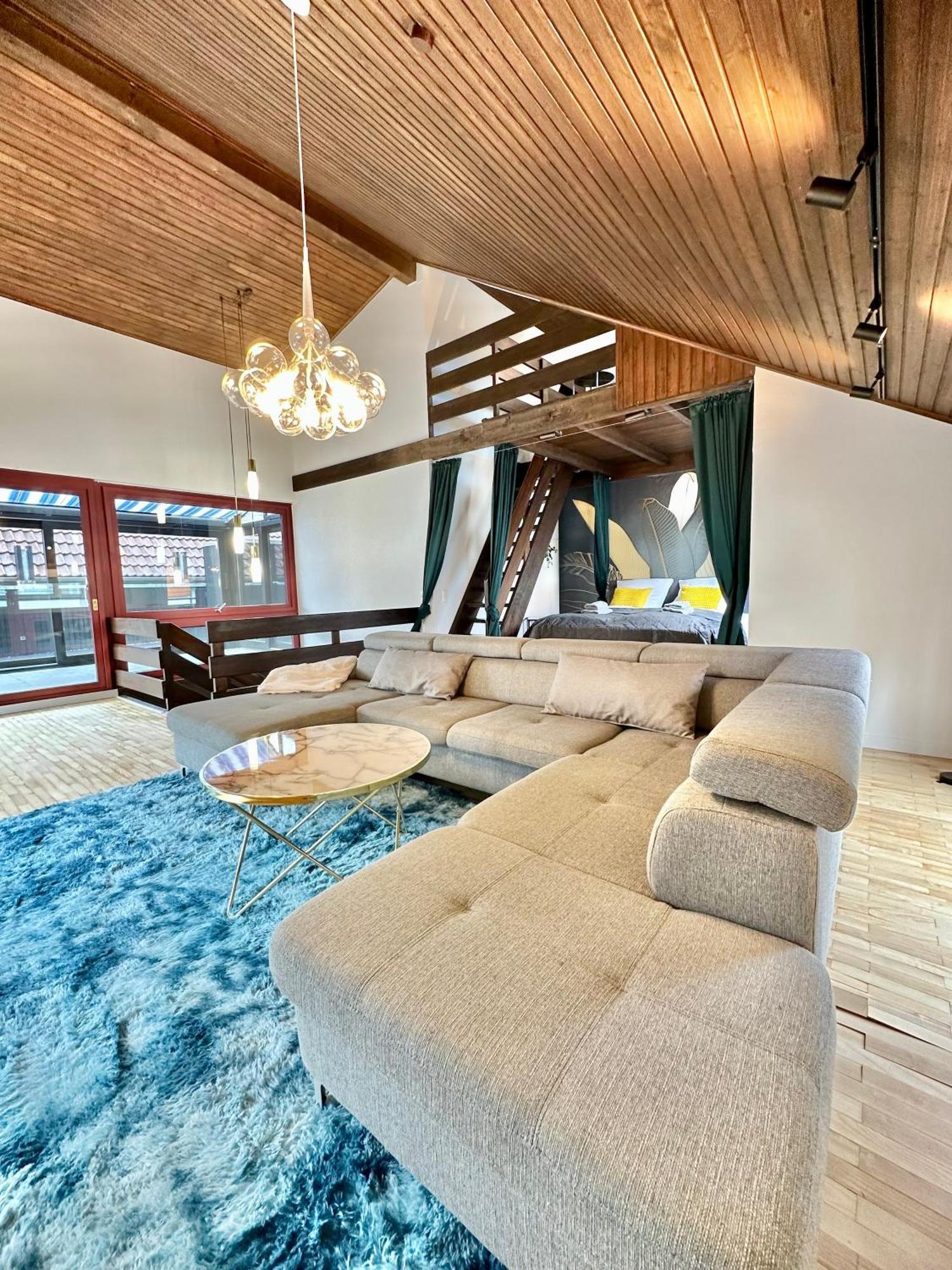 City-Apartment Mit Dachterrasse & Massagesessel In Der Fussgaengerzone K4 Oldenburg Zewnętrze zdjęcie